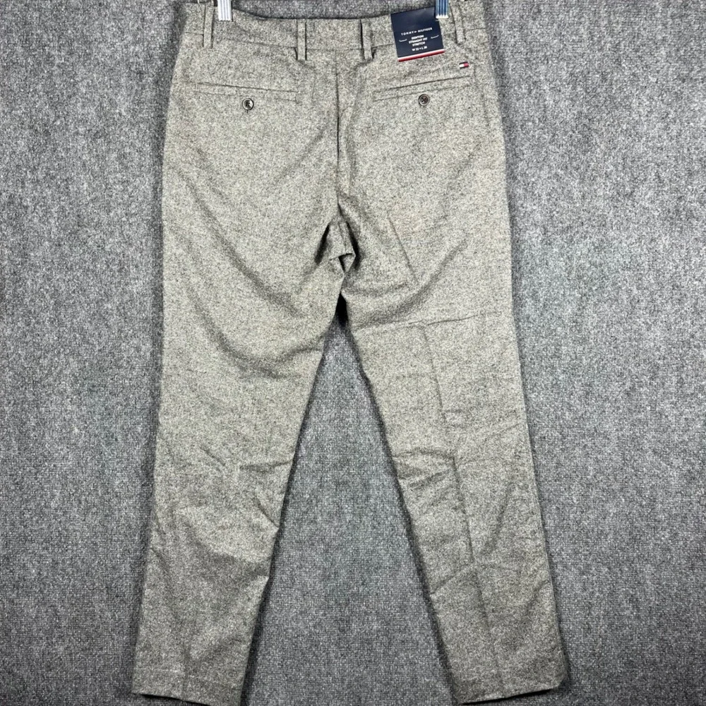 Tommy Hilfiger Denton Chino Pants Mens 32x30 Grey Straight Fit Italian‎ Fabric